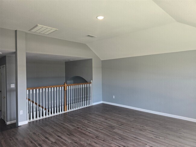 Building Photo - 5210 Benton Dr