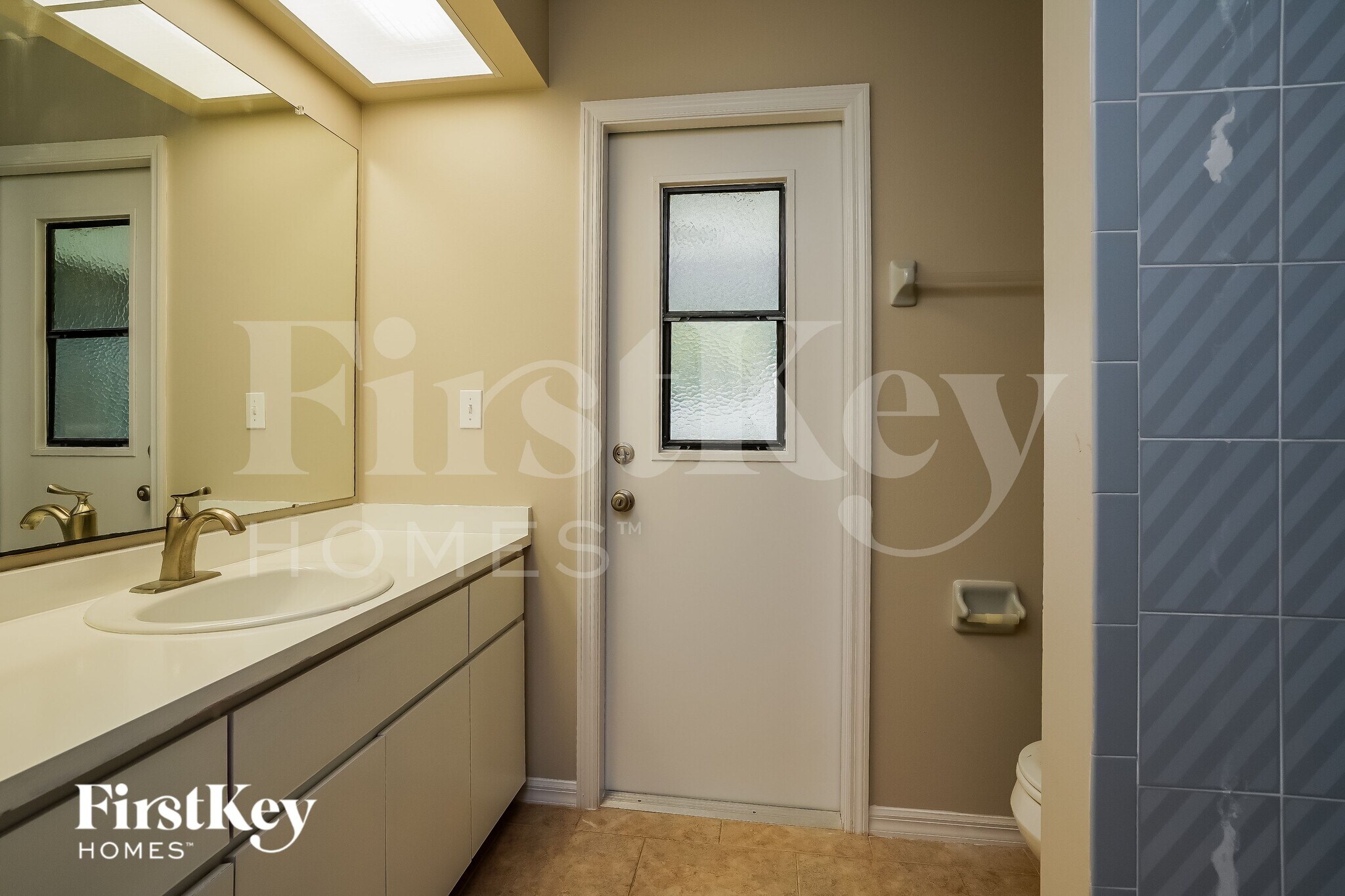 Building Photo - 1125 SE 33rd Terrace