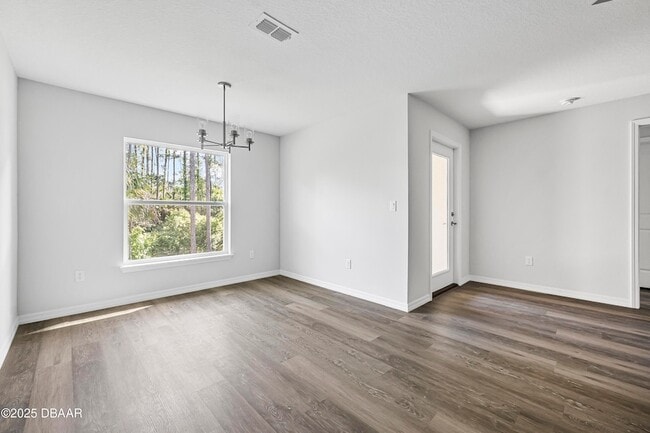 Building Photo - 43 Pony Express Dr