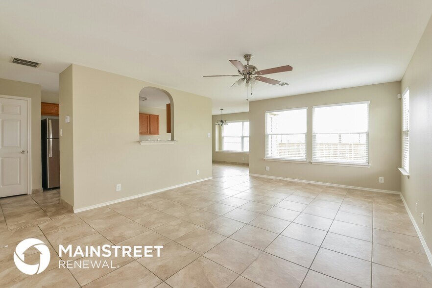 Building Photo - 6930 Sandy Point Dr