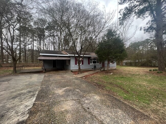 Building Photo - Carrollton City Limits