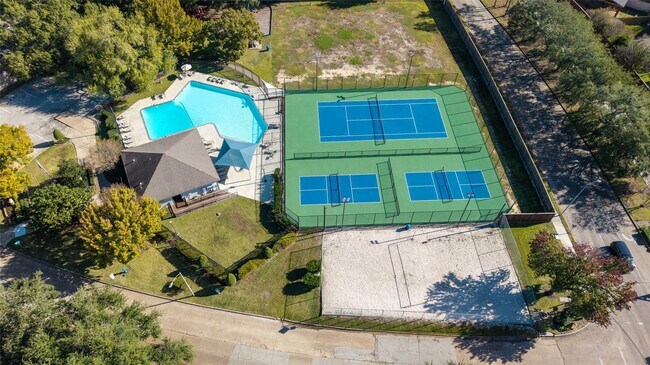 Building Photo - 2707 Ashford Trail Dr