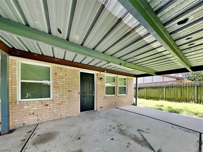 Building Photo - 29623 Raestone St