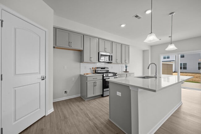 Building Photo - 1802 Salt Springs Dr