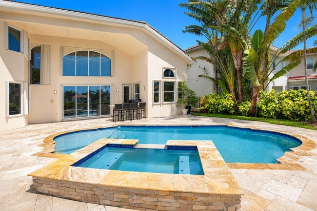 Building Photo - 9511 Savona Winds Dr