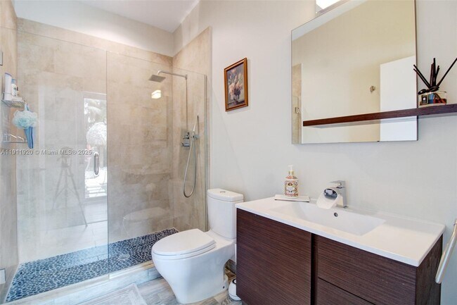 Building Photo - 6900 SW 104th St