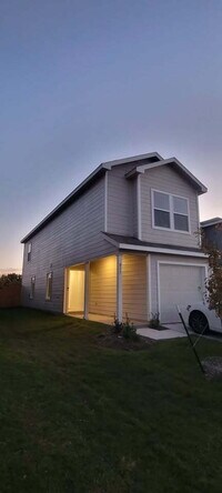 Building Photo - Move-In Ready 3-Bedroom Home in Princeton — Utilities Included!