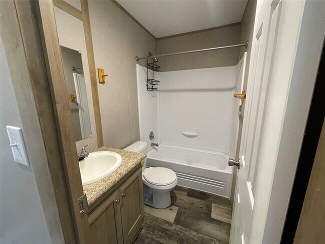 Building Photo - 3830 N Florence Rd