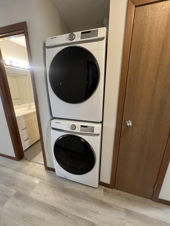 Building Photo - 2210 18th Ave SE