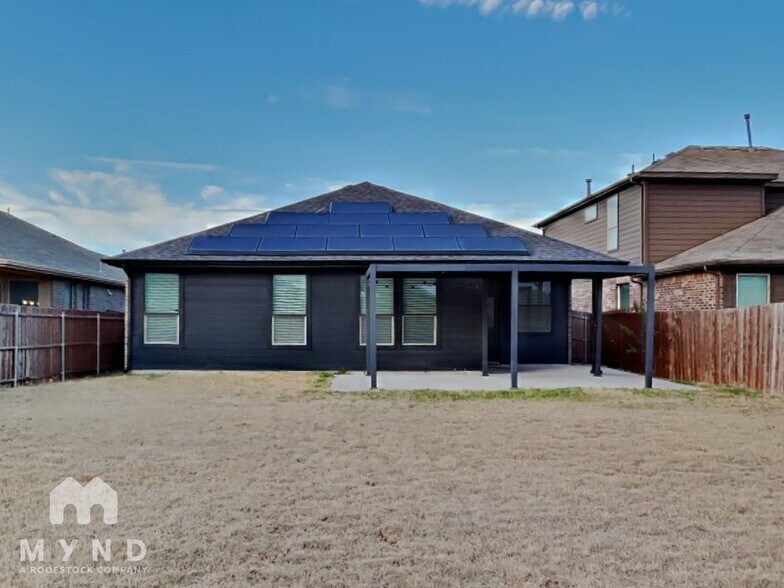 Building Photo - 1016 Blooming Prairie Trail