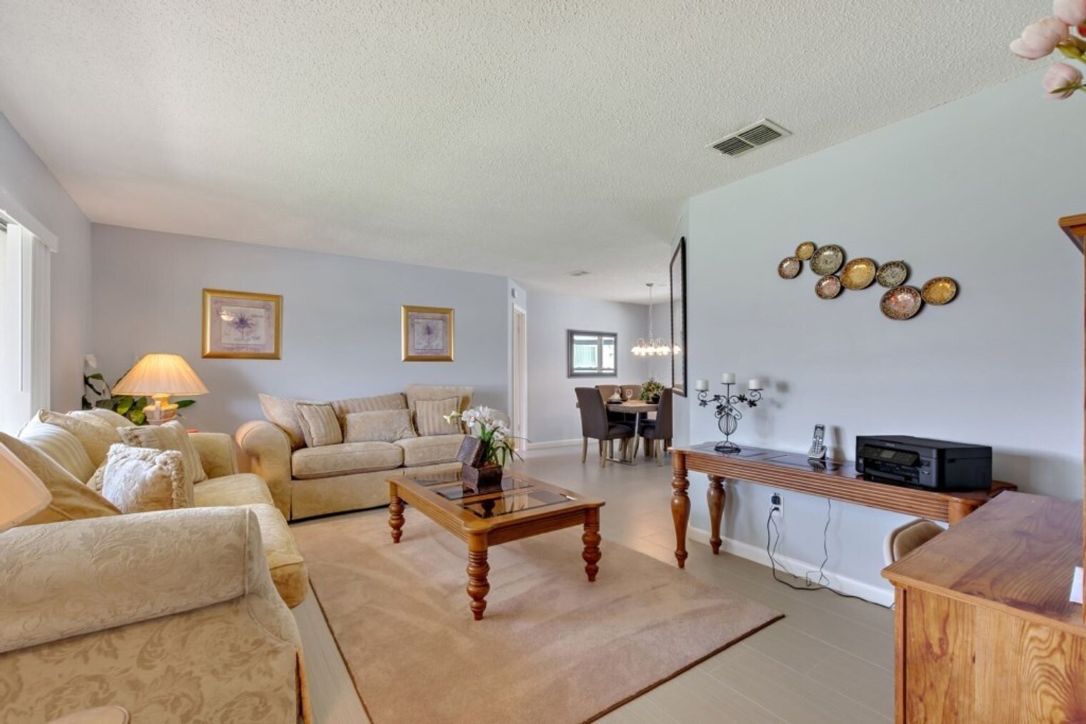 Building Photo - 7725 Indian Ridge Trail N