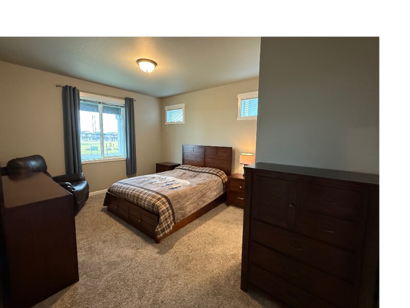 Building Photo - 9008 W Caelen Ave