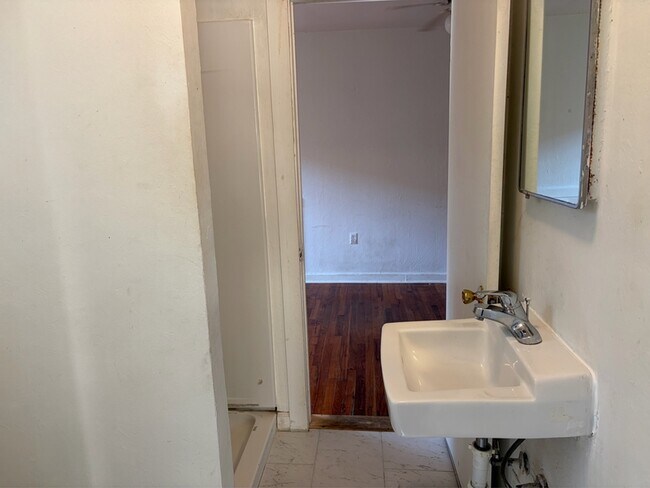 Building Photo - 209 Lovelace Dr