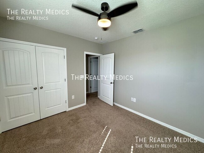 Building Photo - 16149 Mangrove Rd