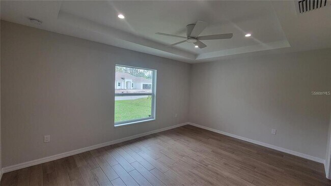 Building Photo - 5483 Gagnon Terrace