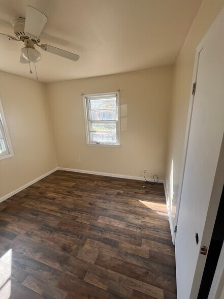 Building Photo - 5800 Roanoke Ave