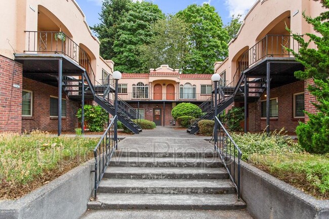 Building Photo - 1322 NE 68th Ave