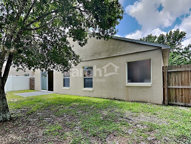 Building Photo - 2325 Ole Hickory Dr