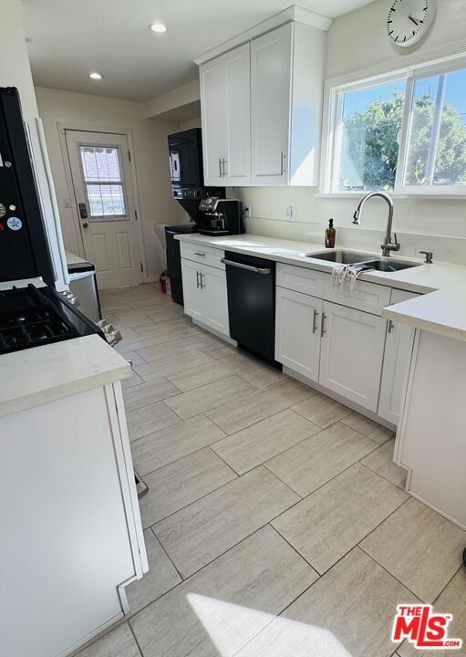Building Photo - 1442 Ellsmere Ave