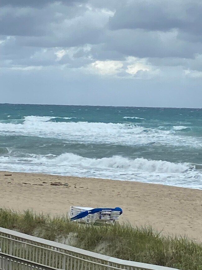 Building Photo - 640 Snug Harbor Dr