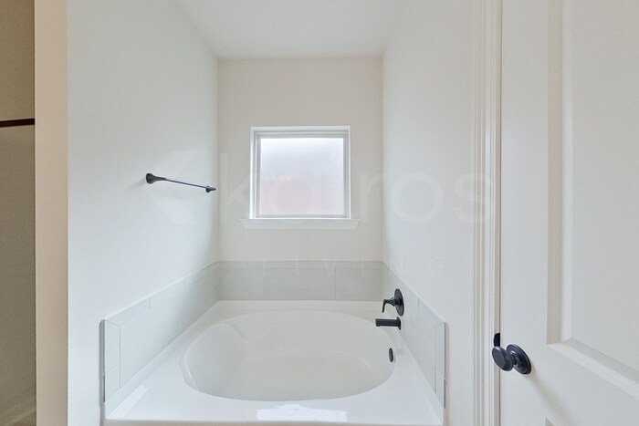 Building Photo - 210 Peppercorn Wy