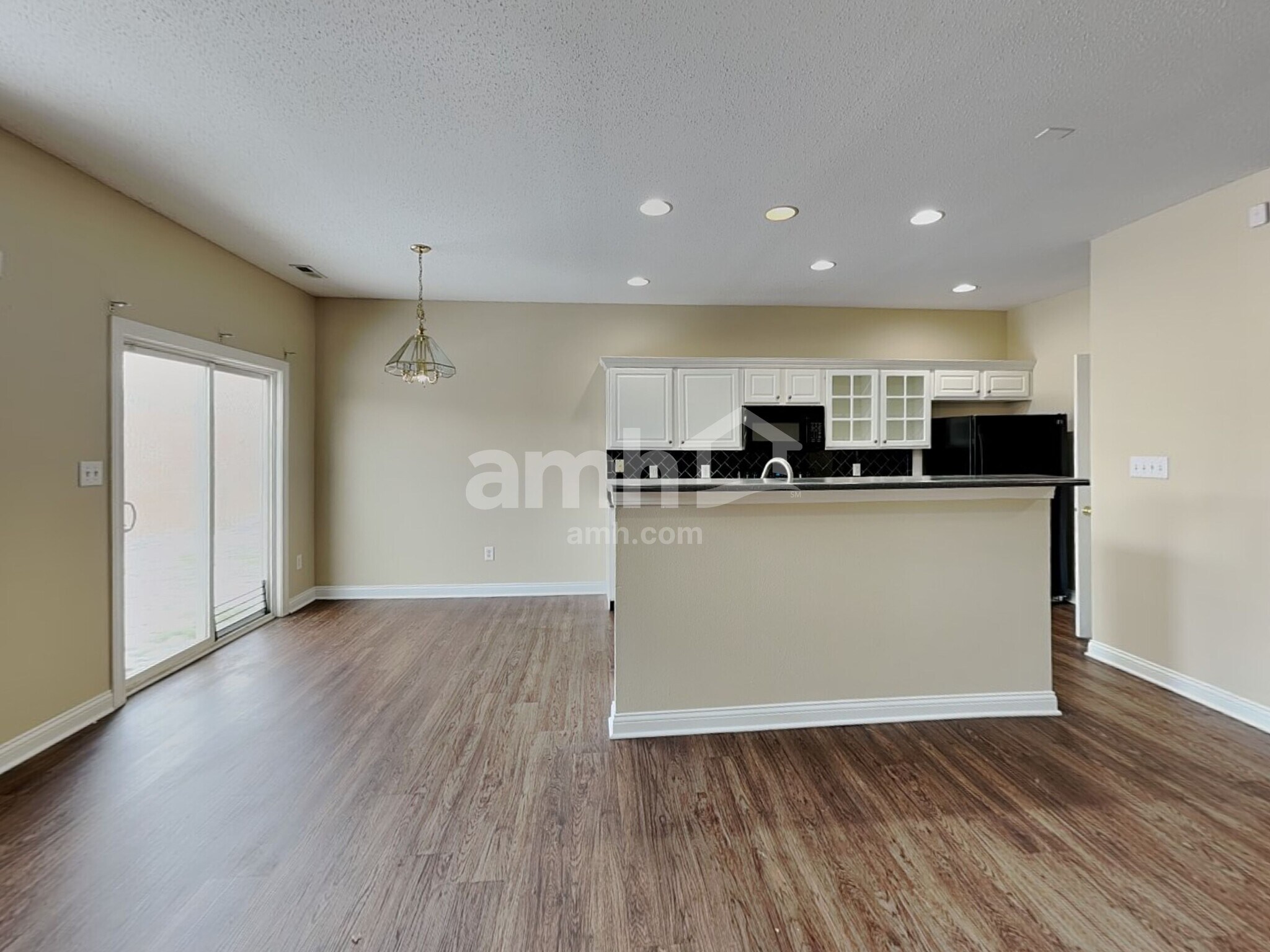 Building Photo - 5902 Cabot Dr