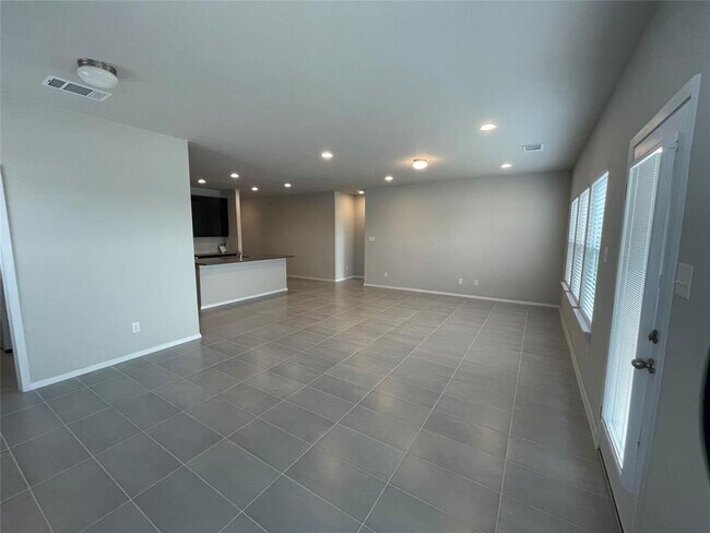 Building Photo - 2801 Winding Creek Rd