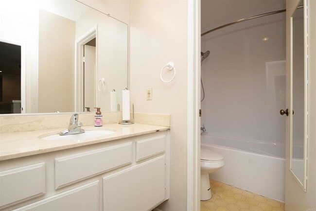 Building Photo - 2425 Cranston Dr