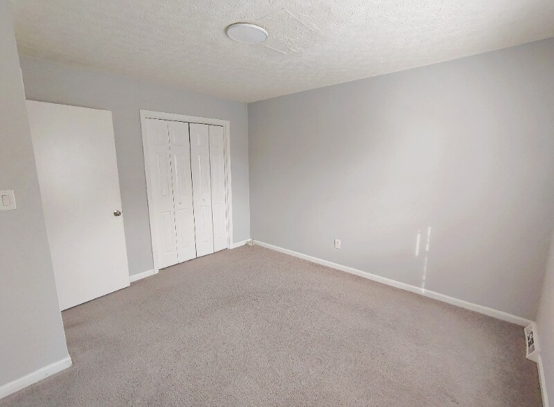 Building Photo - 16 Duiguid Dr