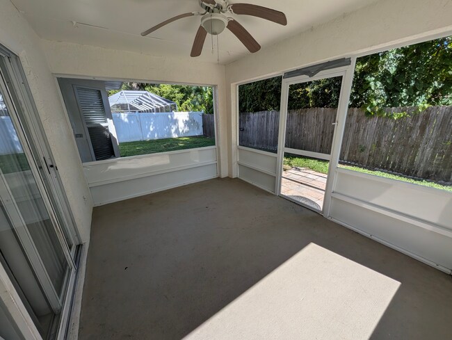 Building Photo - 3570 Sugarplum Ln