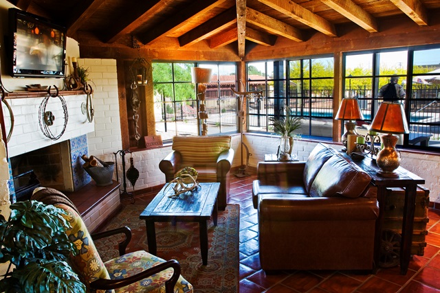 Clubhouse - Ghost Ranch Lodge