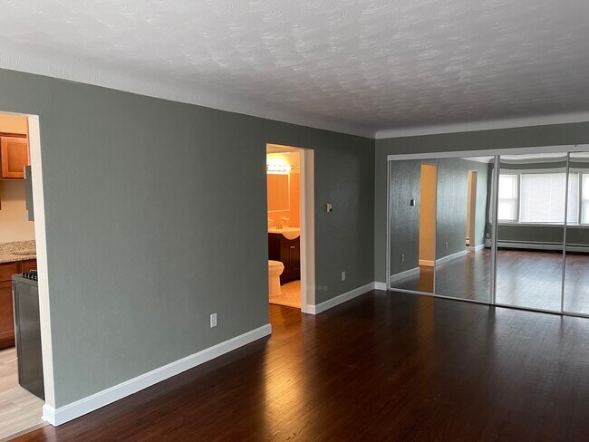 Living Room 3 - 1511 7th St W