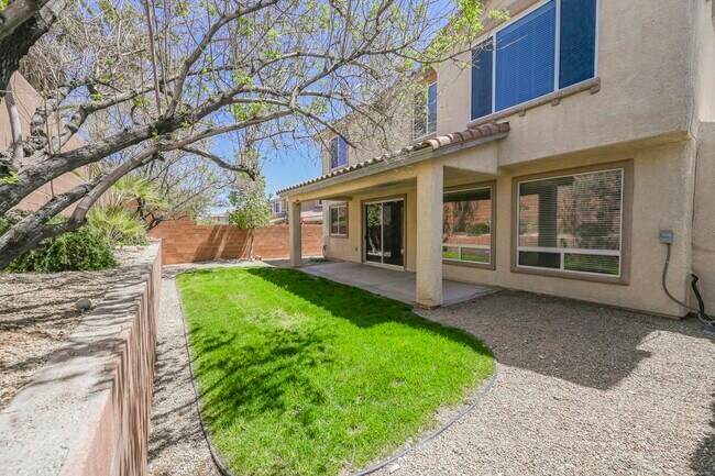 Building Photo - 11764 Via Esperanza St
