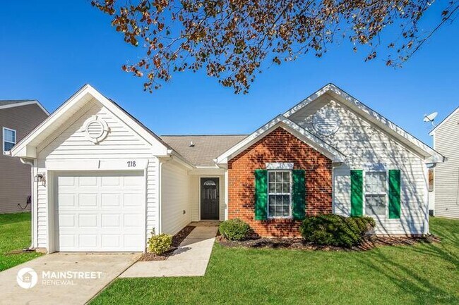 Primary Photo - 718 Aberdeen Glen Pl, Charlotte, NC 28214
