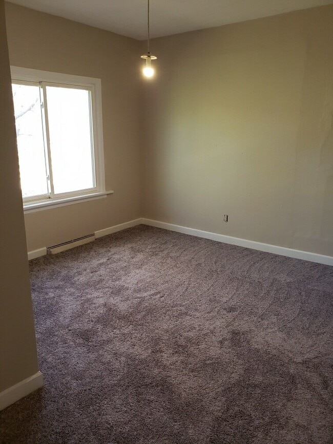 Building Photo - 3 Bed 1 Bath Single Family Home in Merrill