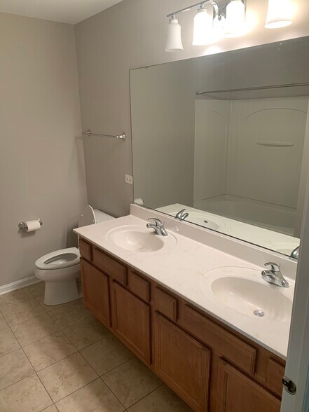 2nd floor full bath with duel sink and shower/tub combo &amp; linen closet - 281 Hickory Lane