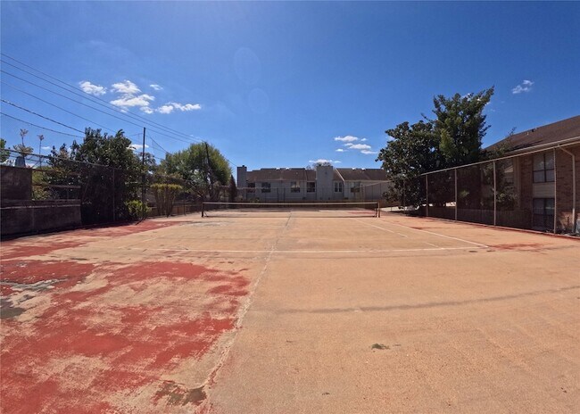 Building Photo - 1881 Bering Dr