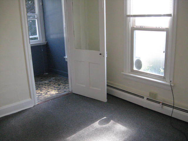 Building Photo - 430 E Guilford St