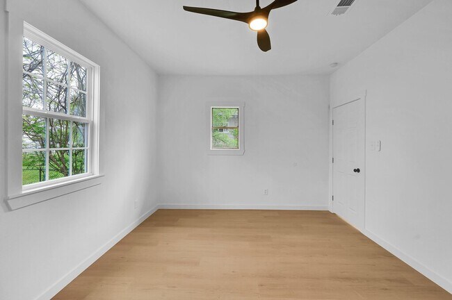 Building Photo - Well-maintained 3BD 2BA Home in Waco