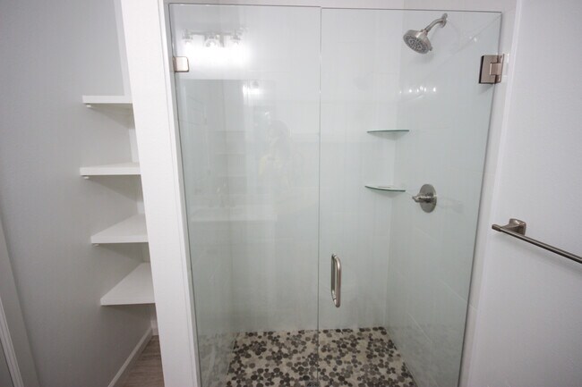 Building Photo - 924 S Allegheny Ave