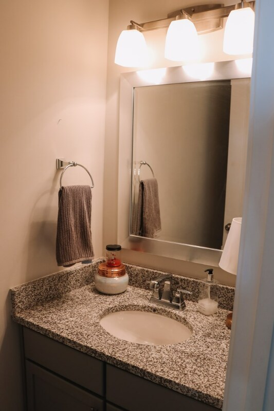 Building Photo - 102 Far View Dr