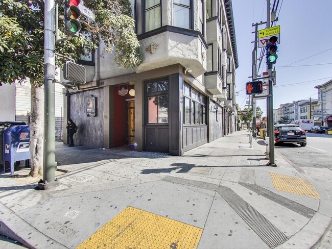 Building Photo - Cozy Mission Neighborhood 1BR Close to it ...