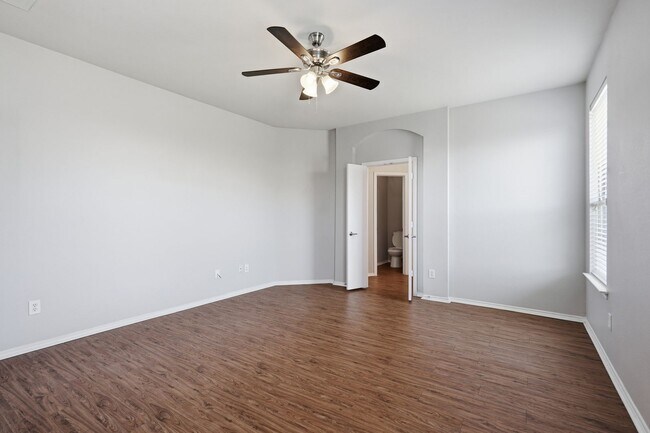 Building Photo - 1113 Beaverwood Ln