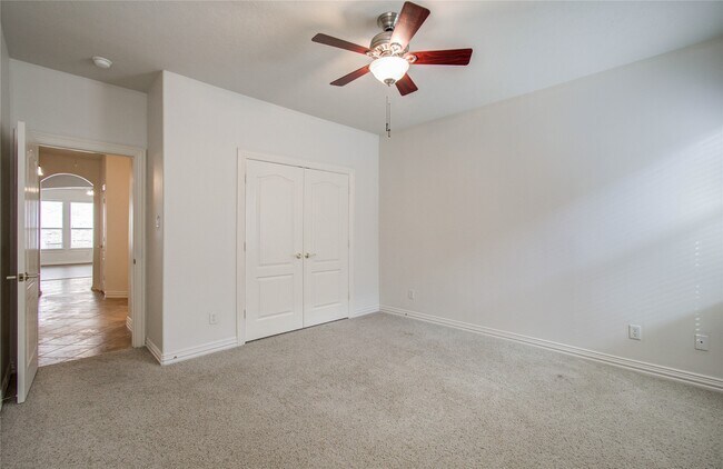 Building Photo - 7814 Heron Lakes Dr