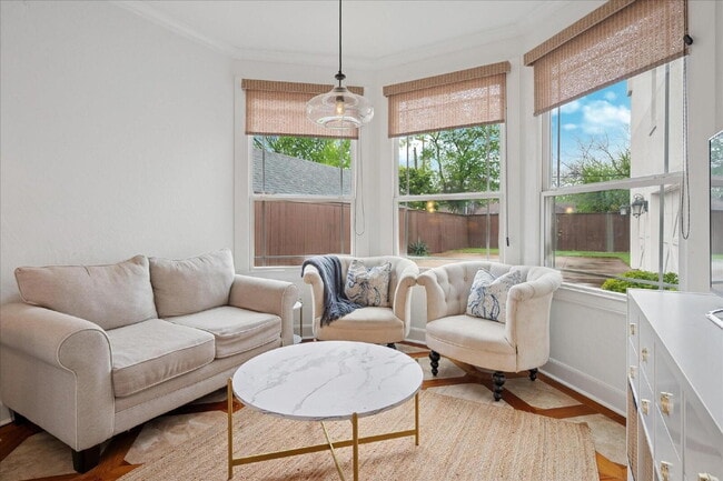 Building Photo - 5-Bedroom, 6" Bath Luxury Living Just Minutes from the Heart of Dallas!"
