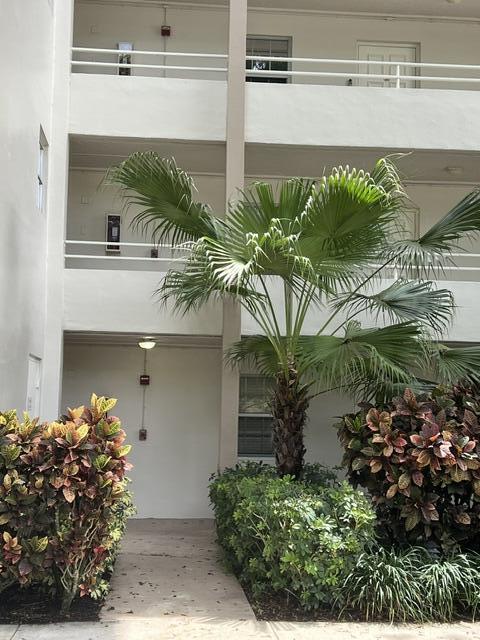 Building Photo - 3800 Oaks Clubhouse Dr