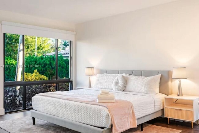 Building Photo - 636 Hibiscus Dr