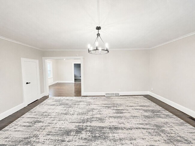 Building Photo - 1309 Idaho St