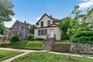Building Photo - 754 5th St E