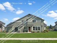 Building Photo - 1865 W Bella Ln